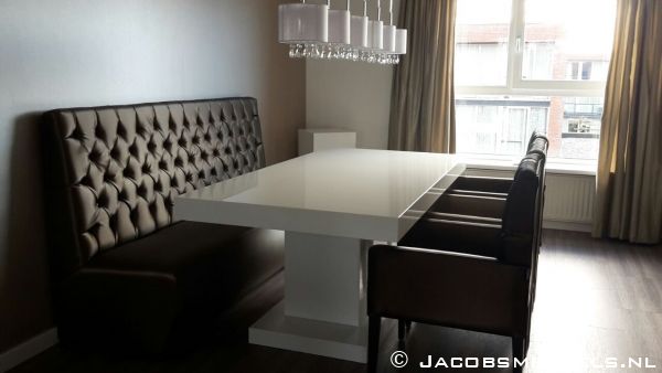 eettafel 4 81